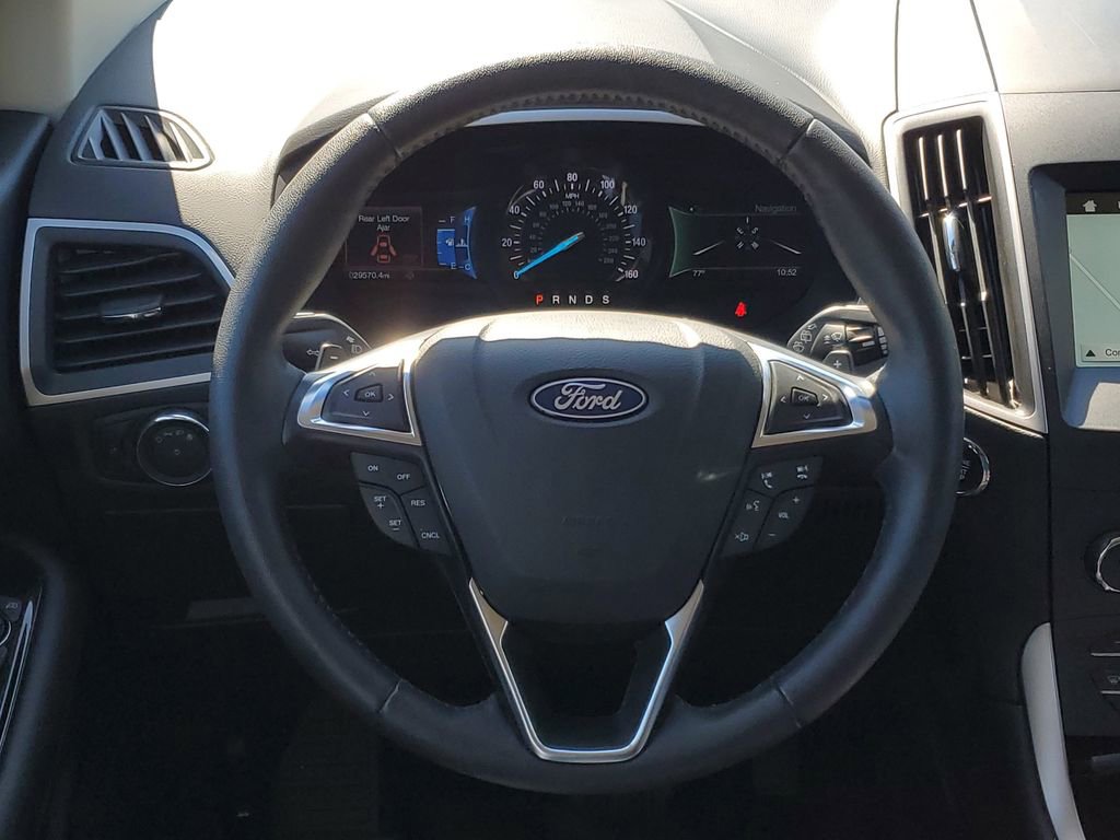 Used 2018 Ford Edge SEL w/ Equipment Group 201A AWD/4WD image 26