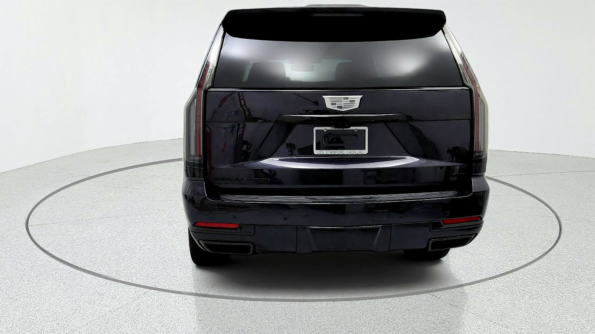 Certified 2026 Cadillac Escalade Platinum Sport w/ LPO, ONYX Package AWD/4WD image 4
