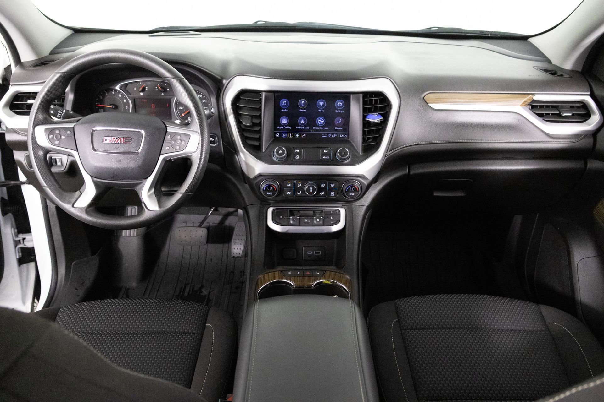 Certified 2023 GMC Acadia SLE w/ Driver Convenience Package image 21