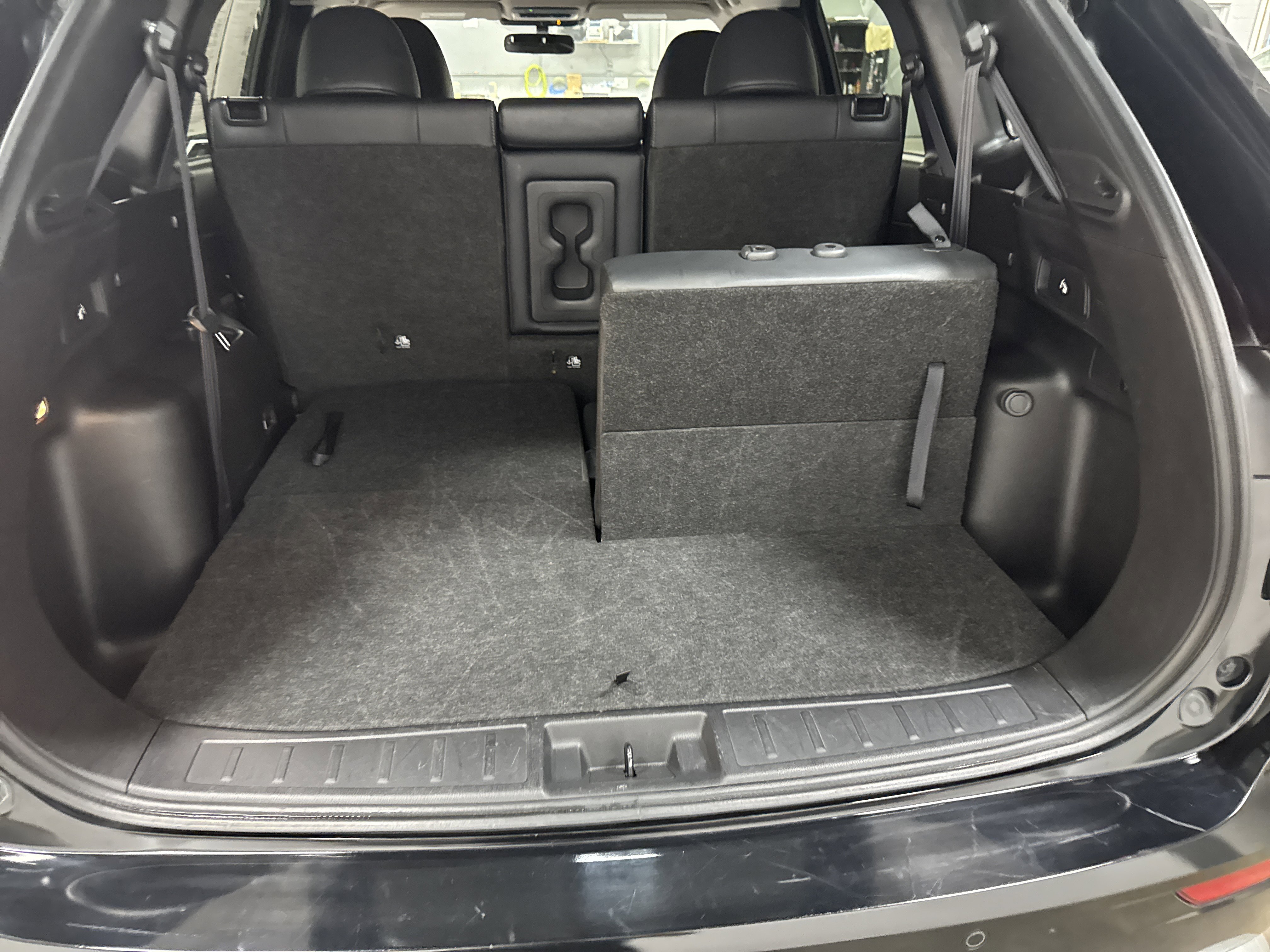 Used 2024 Mitsubishi Outlander SE image 34