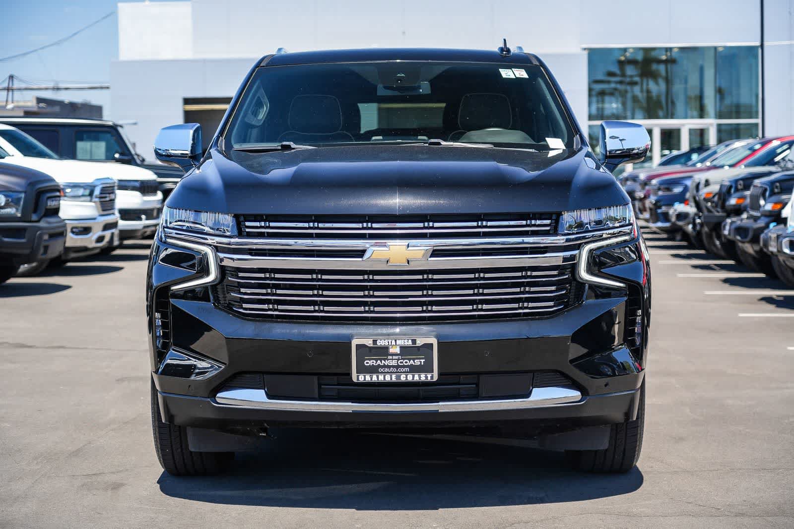 Used 2024 Chevrolet Suburban Premier AWD/4WD image 4