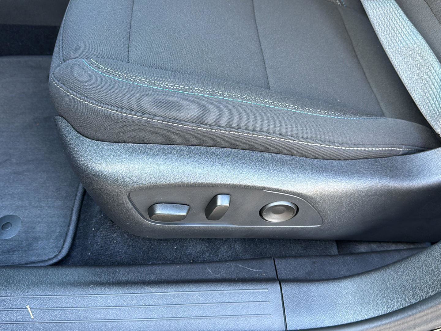 New 2026 Chevrolet Equinox EV LT w/ Comfort Package image 28