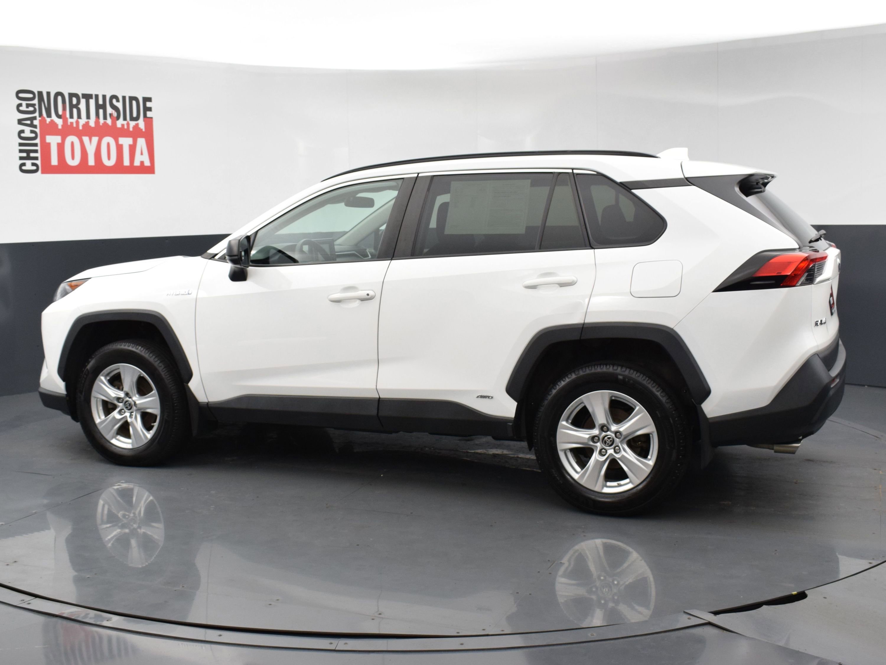 Used 2021 Toyota RAV4 LE AWD/4WD video 2