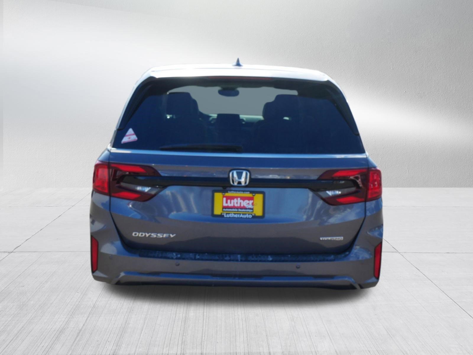 Certified 2026 Honda Odyssey Touring image 6