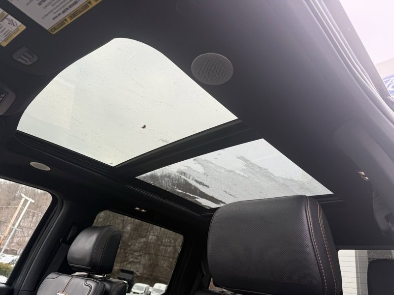 Used 2023 Ford F350 Platinum image 19