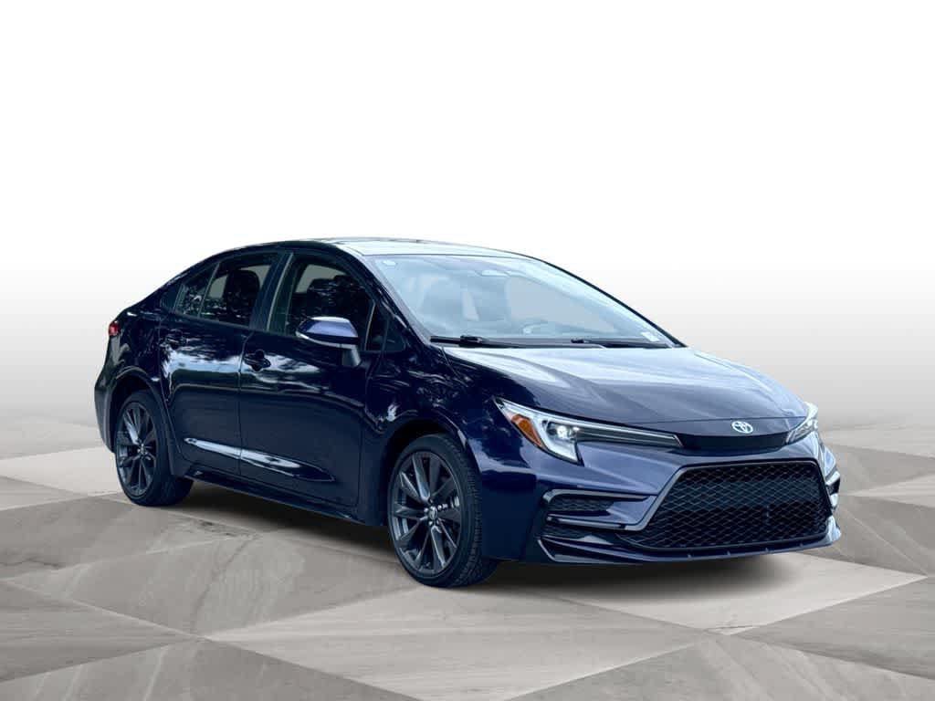 Used 2024 Toyota Corolla SE FWD image 2