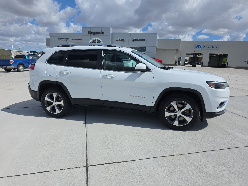 Used 2019 Jeep Cherokee Limited AWD/4WD image 4