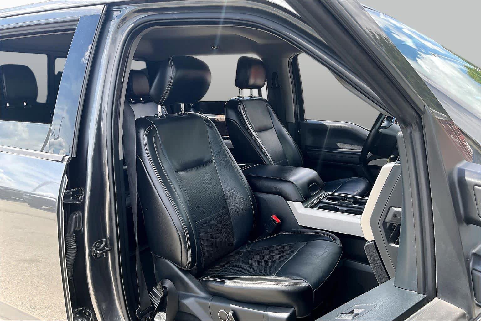 Used 2019 Ford F250 Lariat w/ Lariat Value Package AWD/4WD image 9