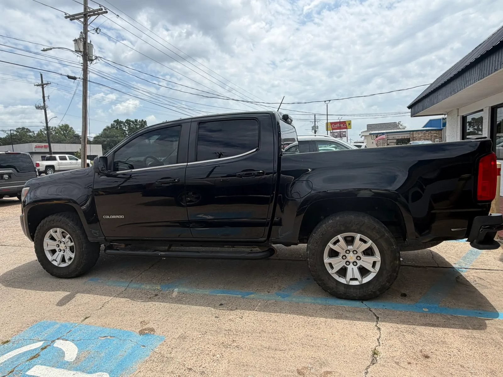 Used 2018 Chevrolet Colorado LT AWD/4WD image 5