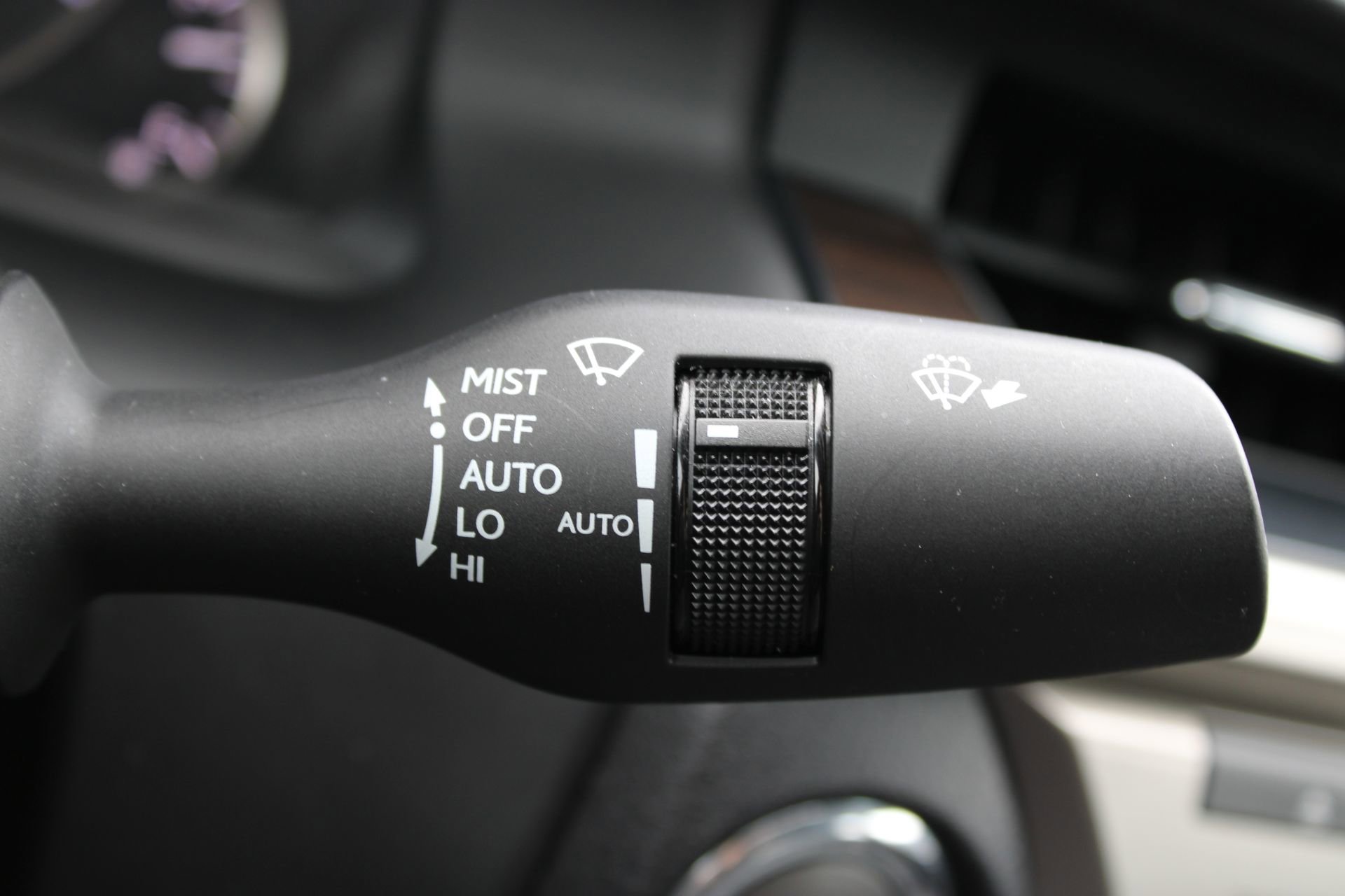 Used 2017 Lexus ES 350 w/ Luxury Package image 36