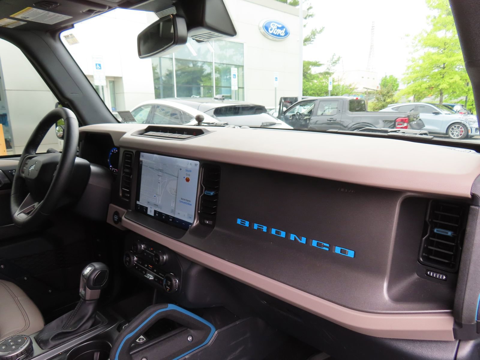 Used 2024 Ford Bronco Wildtrak AWD/4WD image 17