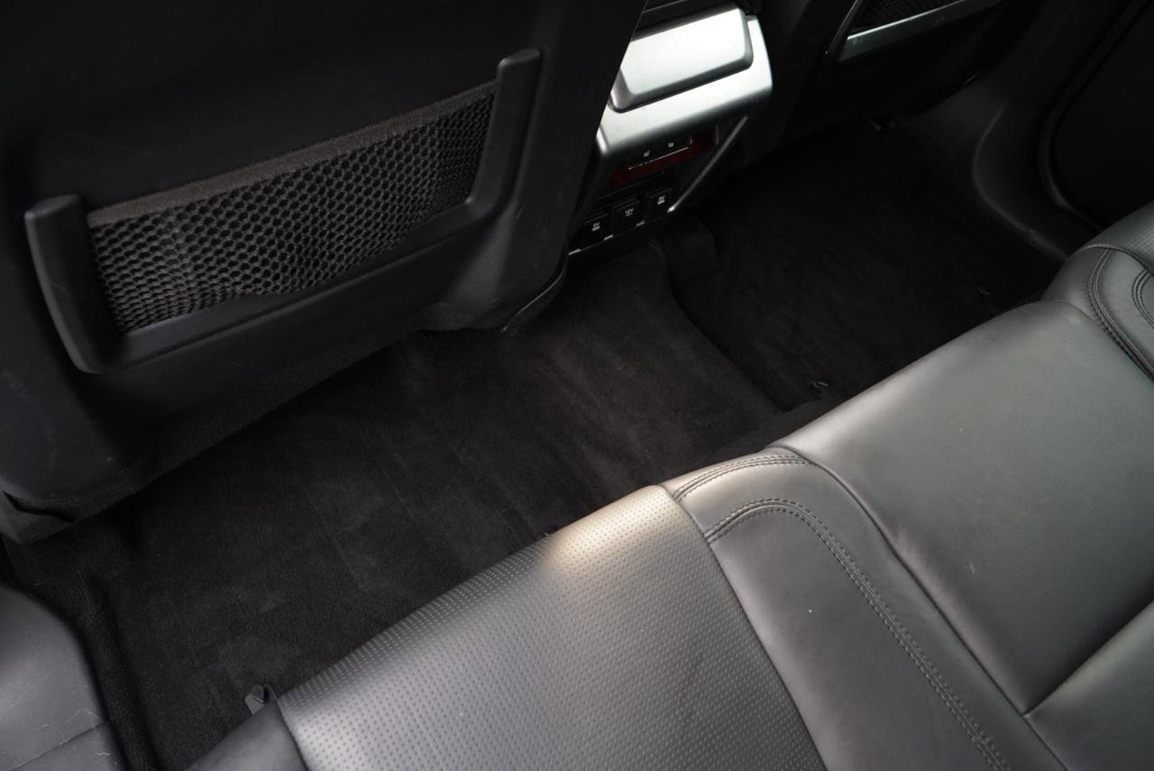 Used 2017 Land Rover Discovery Sport HSE Luxury image 50