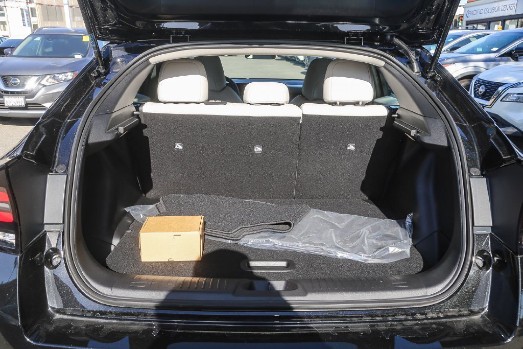 New 2026 Nissan Leaf SV+ w/ Floor Mat Package (SV+) FWD image 11