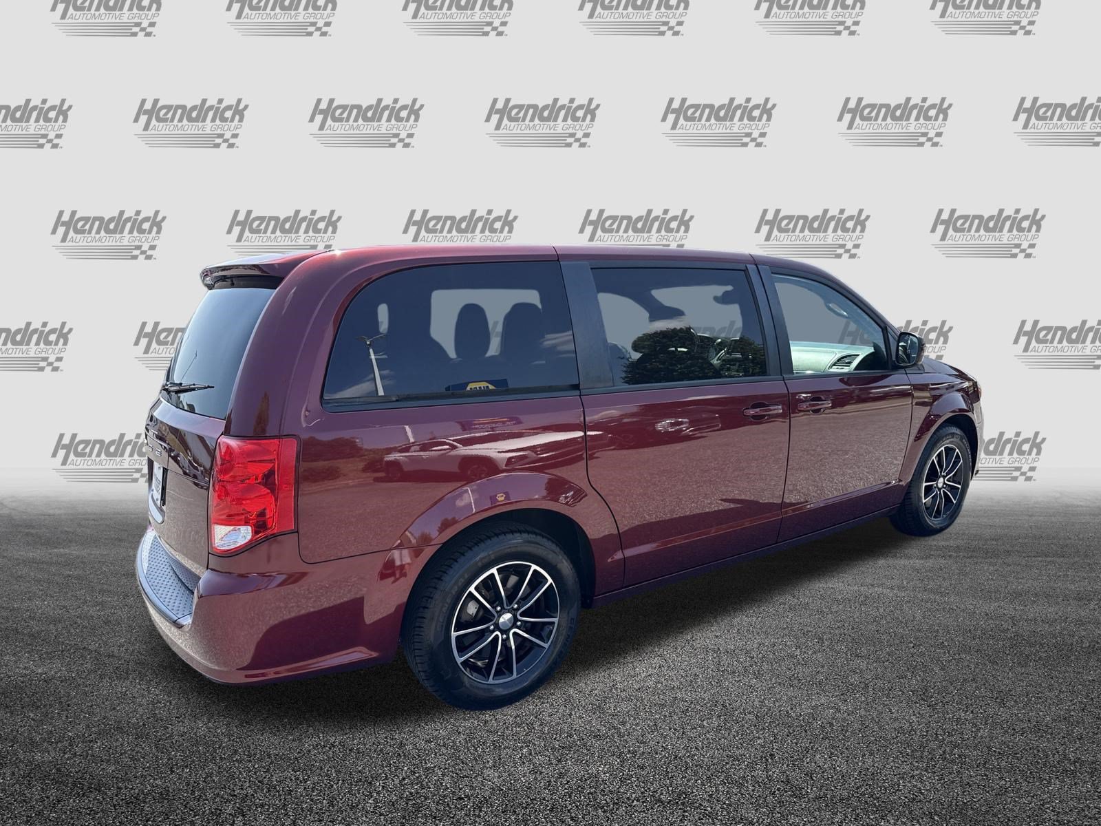 Used 2019 Dodge Grand Caravan SE FWD image 10