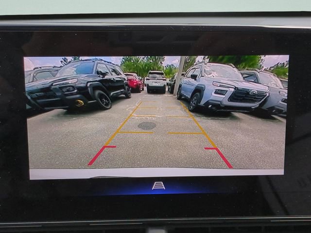 Used 2025 Chevrolet Trax LT w/ Driver Confidence Package image 19