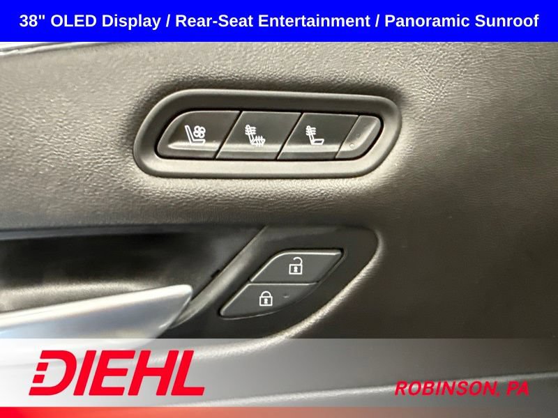 Used 2023 Cadillac Escalade ESV Premium Luxury AWD/4WD image 30