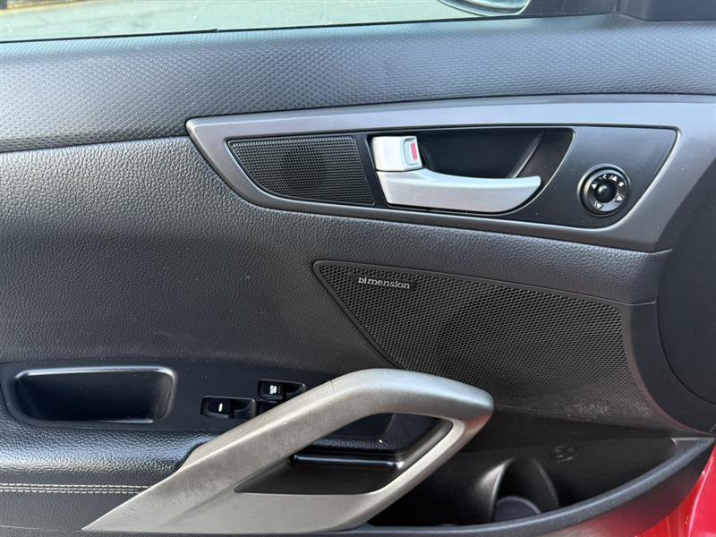 Used 2013 Hyundai Veloster Turbo FWD image 21