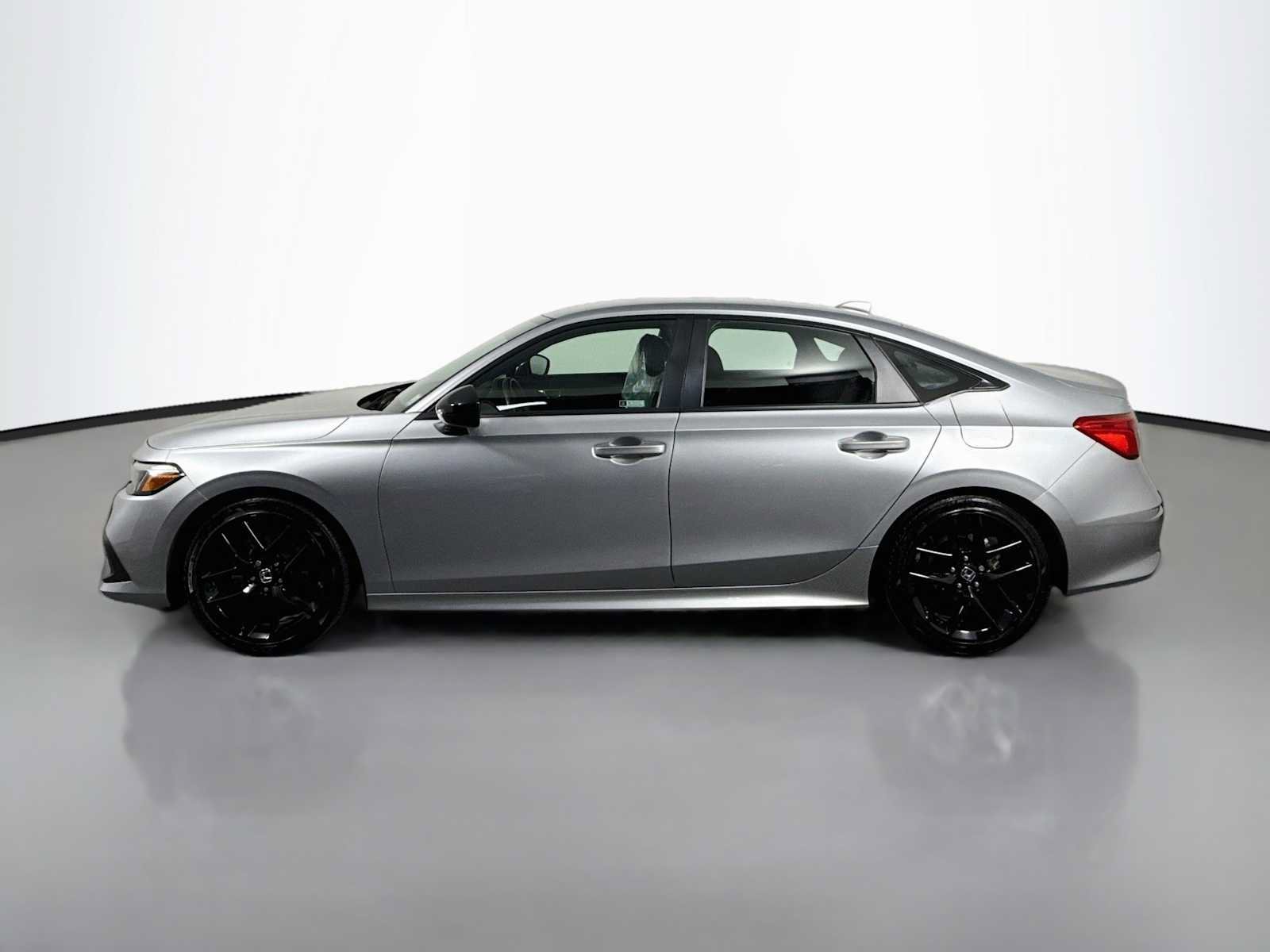 Used 2024 Honda Civic Sport image 4