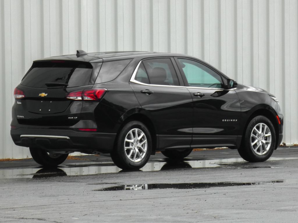 Used 2024 Chevrolet Equinox LT AWD/4WD image 3
