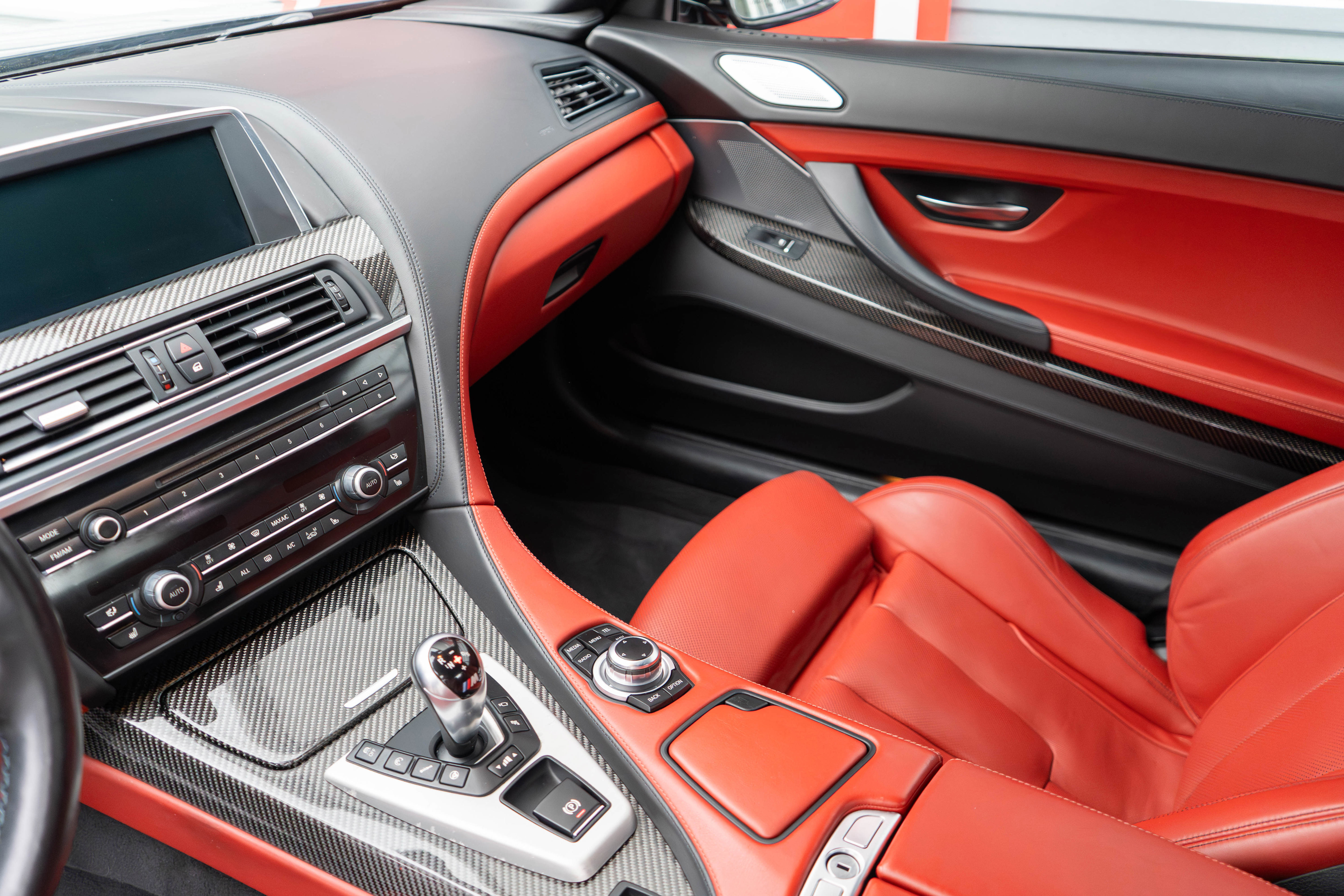 Used 2014 BMW M6 Convertible RWD image 19