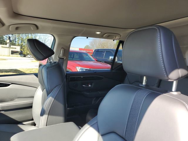 Used 2024 Honda Pilot Touring image 16