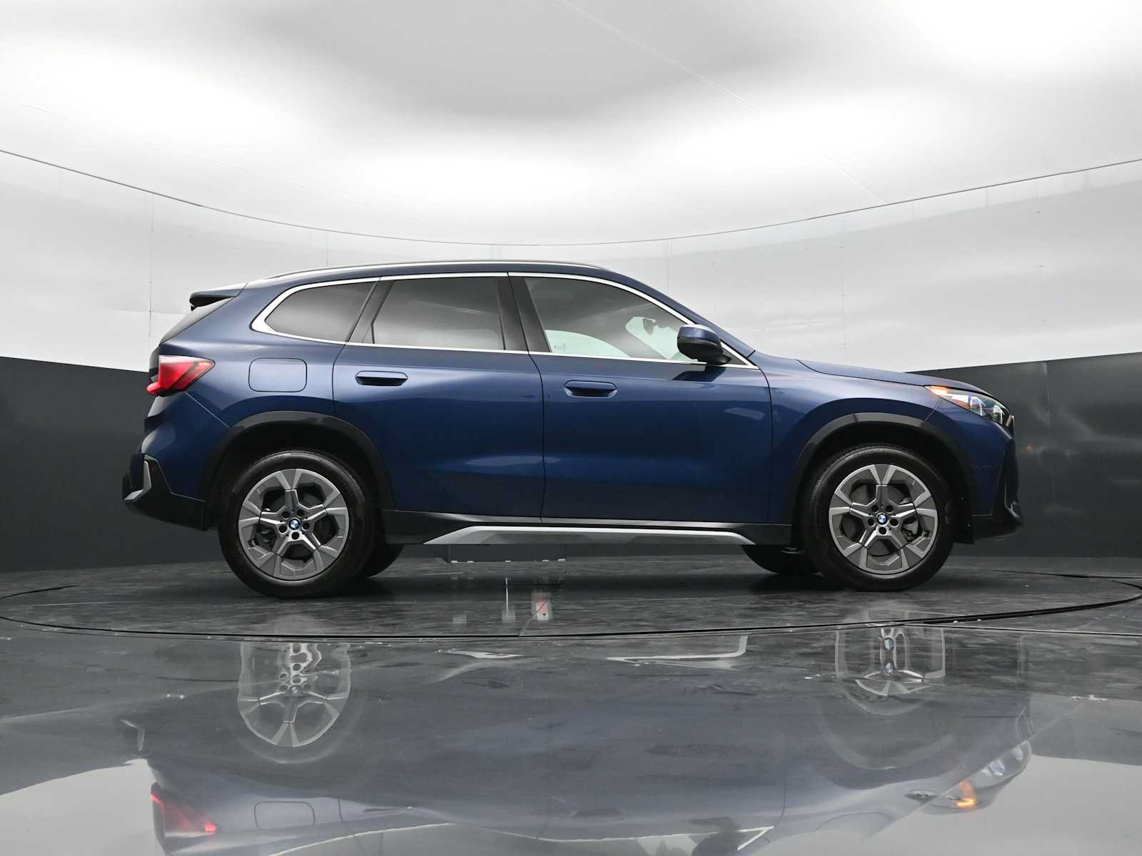 Used 2025 BMW X1 xDrive28i w/ Technology Package AWD/4WD image 28