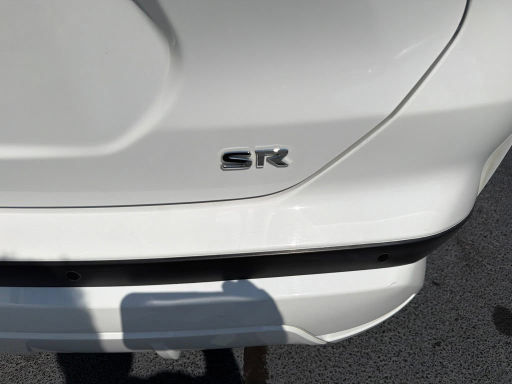 Used 2022 Nissan Kicks SR FWD image 12