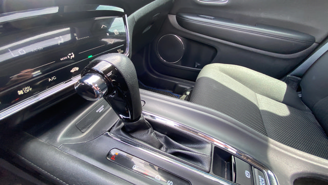 Used 2018 Honda HR-V EX image 19