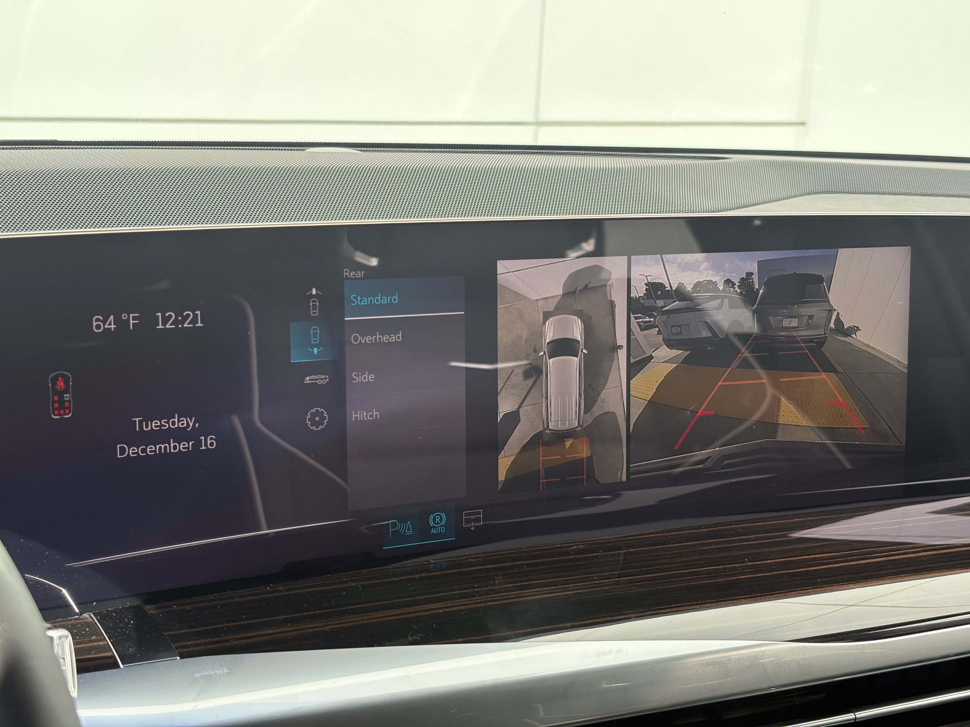 New 2026 Cadillac Escalade Luxury AWD/4WD image 25