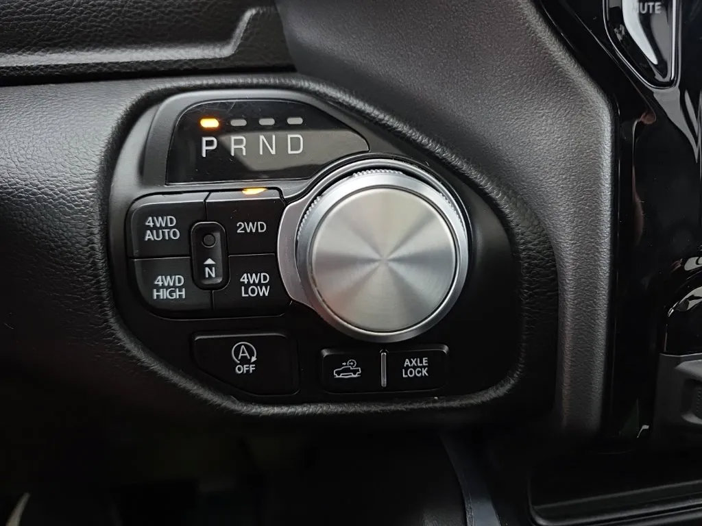Used 2023 RAM 1500 Laramie AWD/4WD image 33