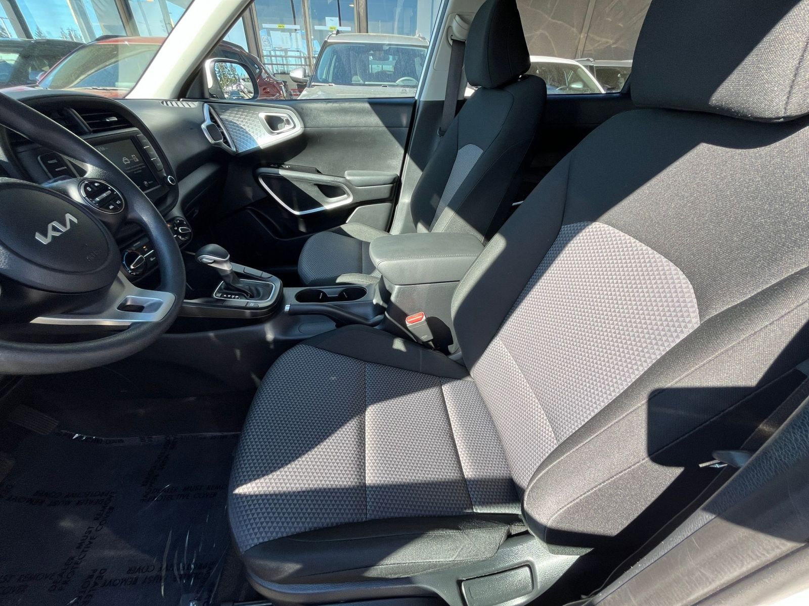 Used 2025 Kia Soul LX w/ LX Technology Package image 27