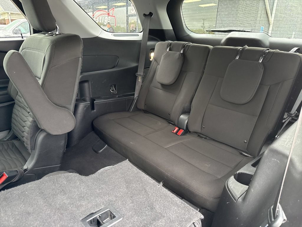 Used 2020 Ford Explorer XLT w/ Comfort Package AWD/4WD image 14