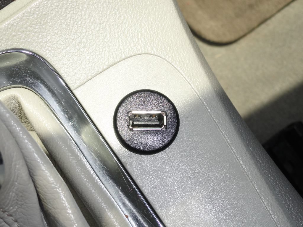 Used 2010 Chevrolet Malibu LS FWD image 14
