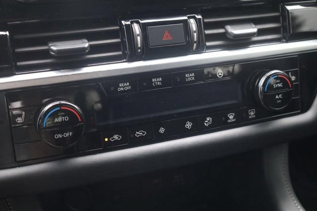 Certified 2025 Nissan Pathfinder SL w/ SL Premium Package FWD image 16