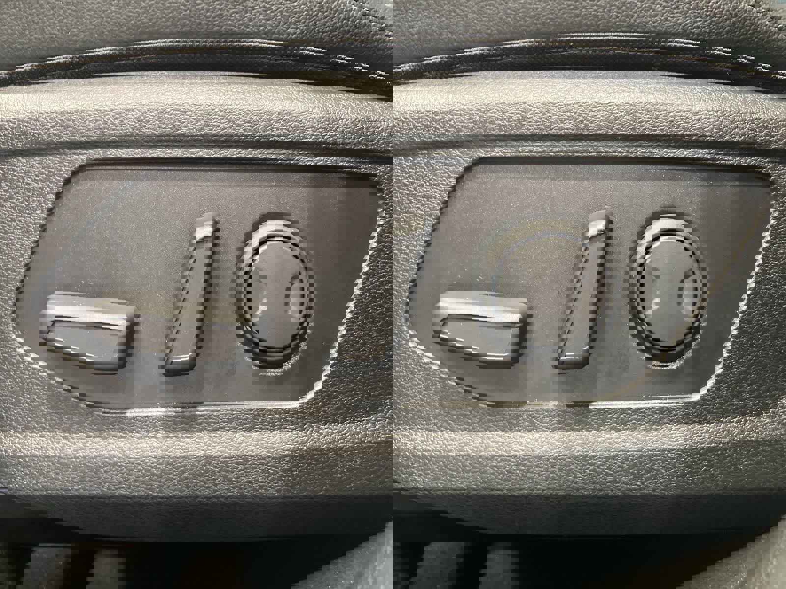 Used 2024 Kia Sportage X-Line w/ X-Line Premium Package image 13