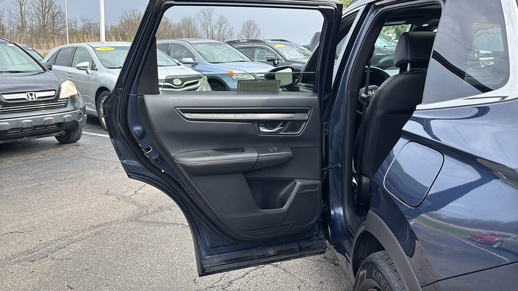 Used 2025 Honda CR-V Sport-L image 28