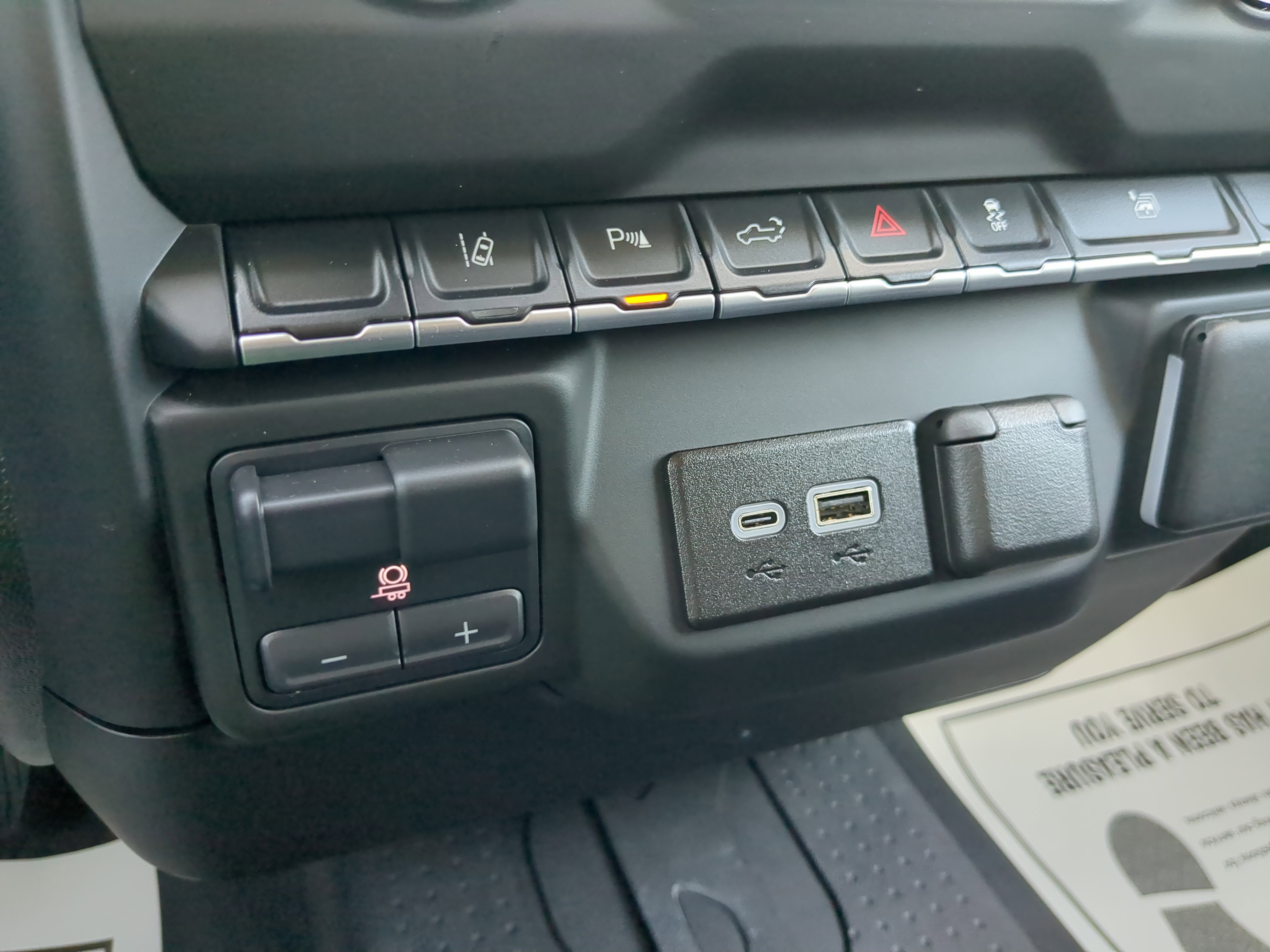 Certified 2025 Chevrolet Silverado 2500 Custom w/ Custom Value Package image 28