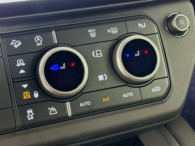 Used 2026 Land Rover Defender 130 X-Dynamic SE image 23