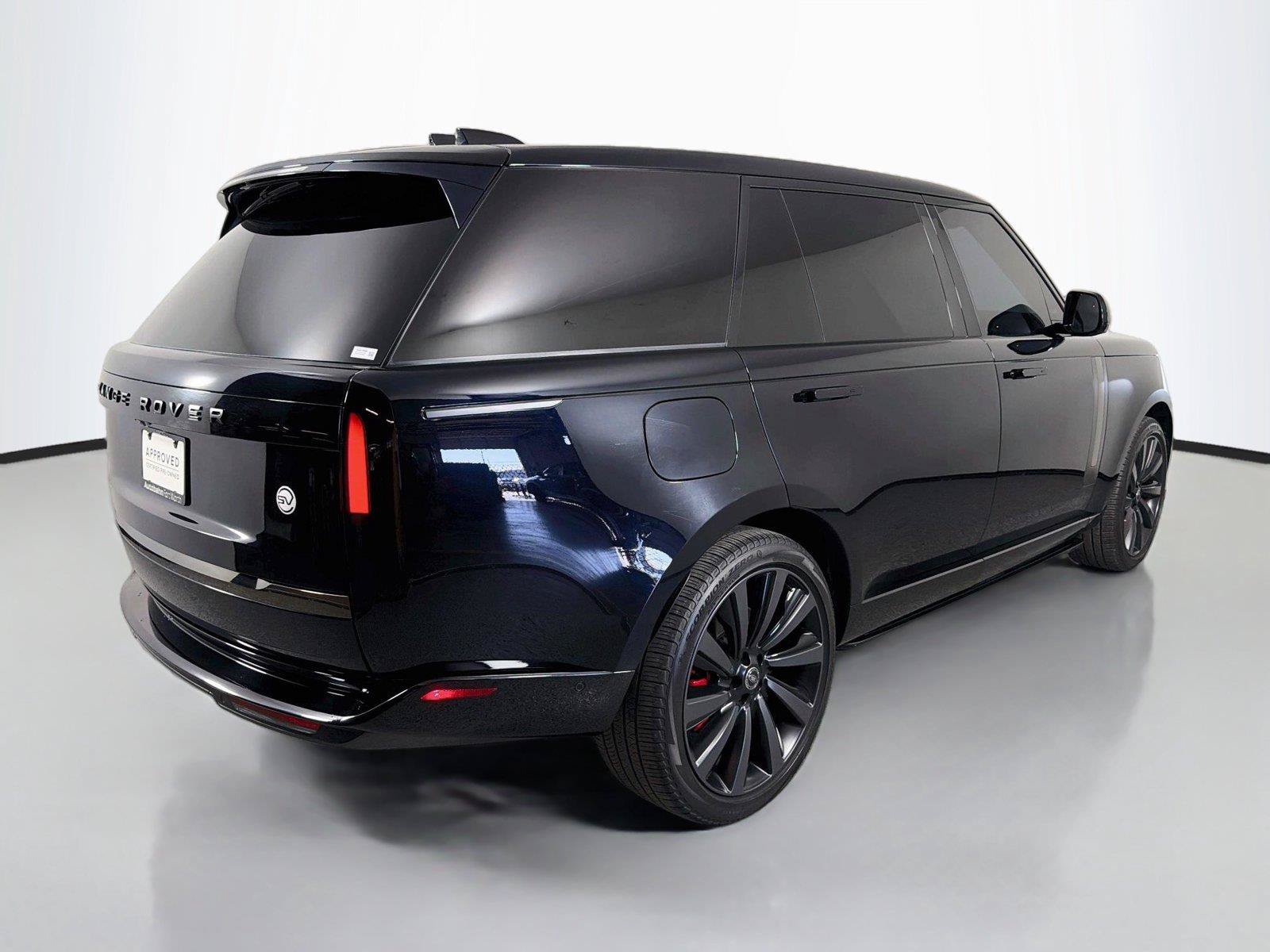 Certified 2023 Land Rover Range Rover SV AWD/4WD image 5