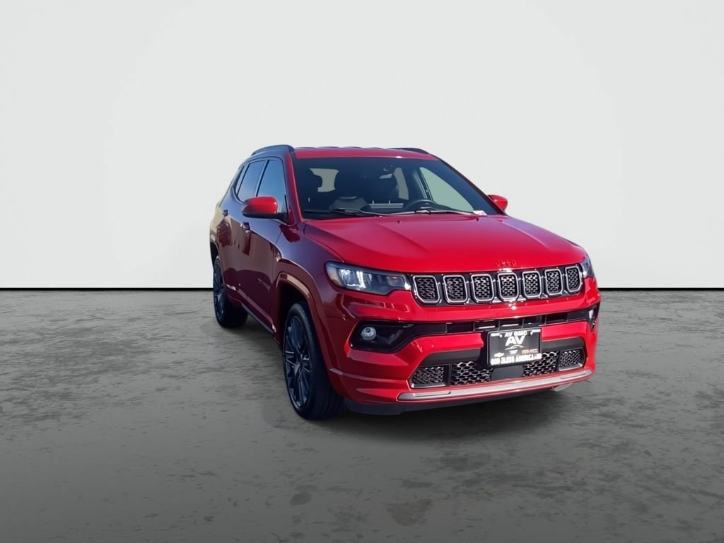 Used 2023 Jeep Compass Limited image 2