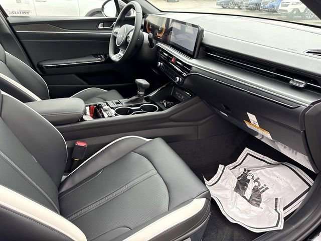 New 2026 Kia K5 GT-Line image 16