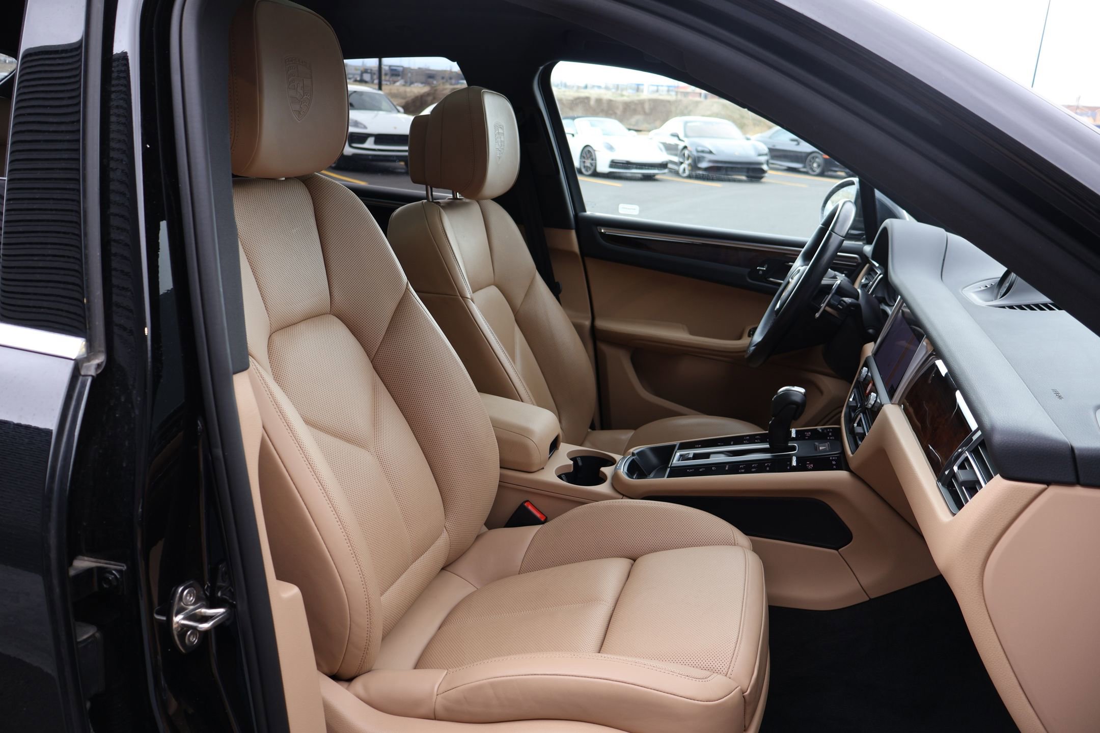 Certified 2023 Porsche Macan S image 27