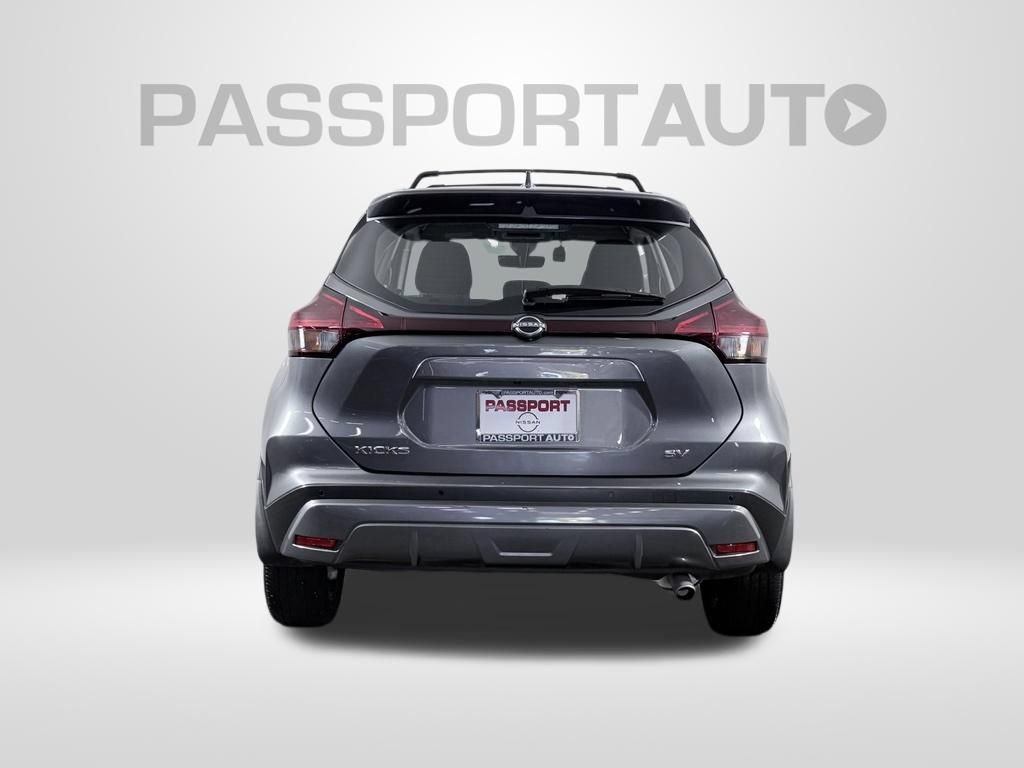 Used 2024 Nissan Kicks SV w/ Interior Electronics Package FWD image 6