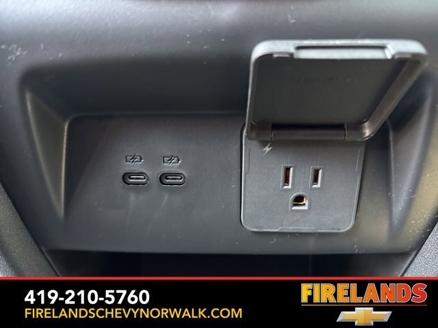 New 2025 Chevrolet Traverse Z71 w/ Driver Confidence Package image 54