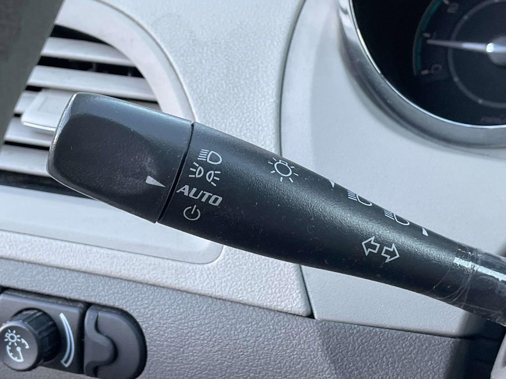 Used 2011 Chevrolet Malibu LS image 20