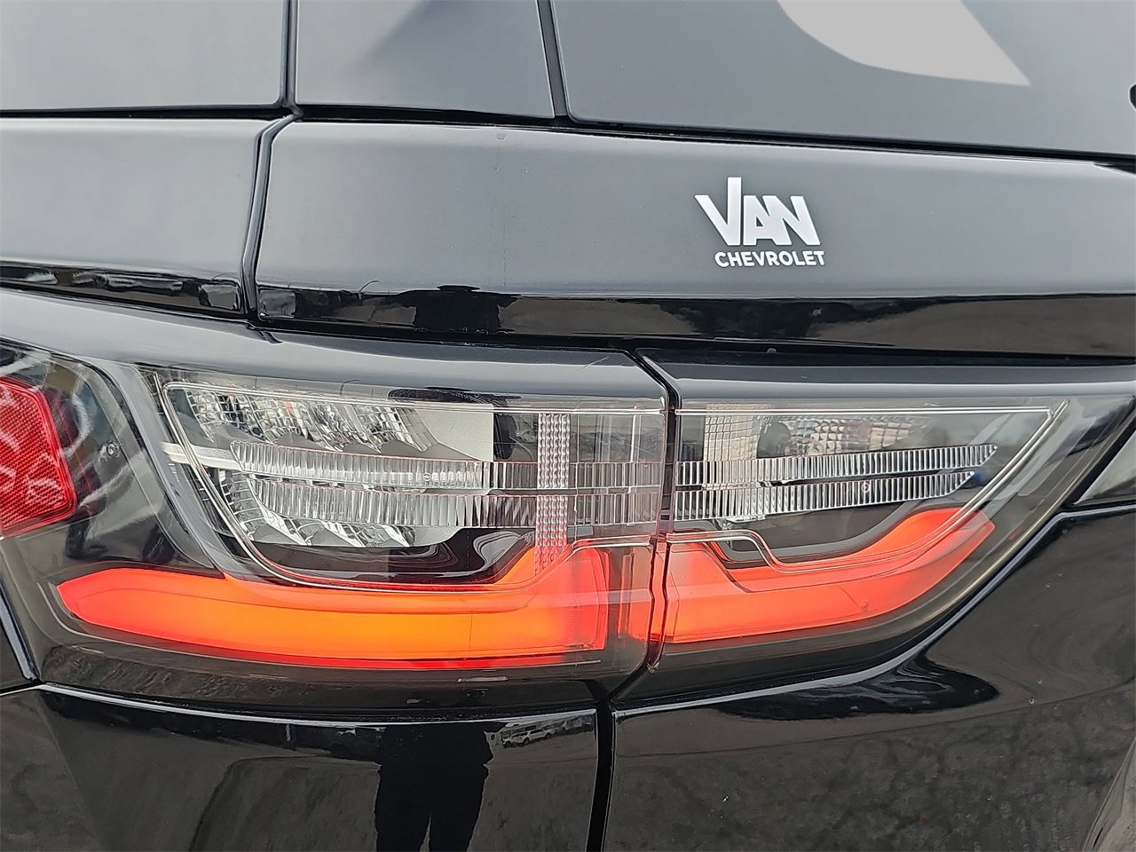 Used 2021 Chevrolet Traverse Premier w/ Redline Edition image 37