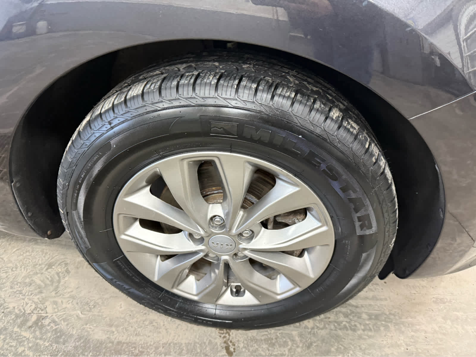 Used 2021 Kia Sedona LX image 8