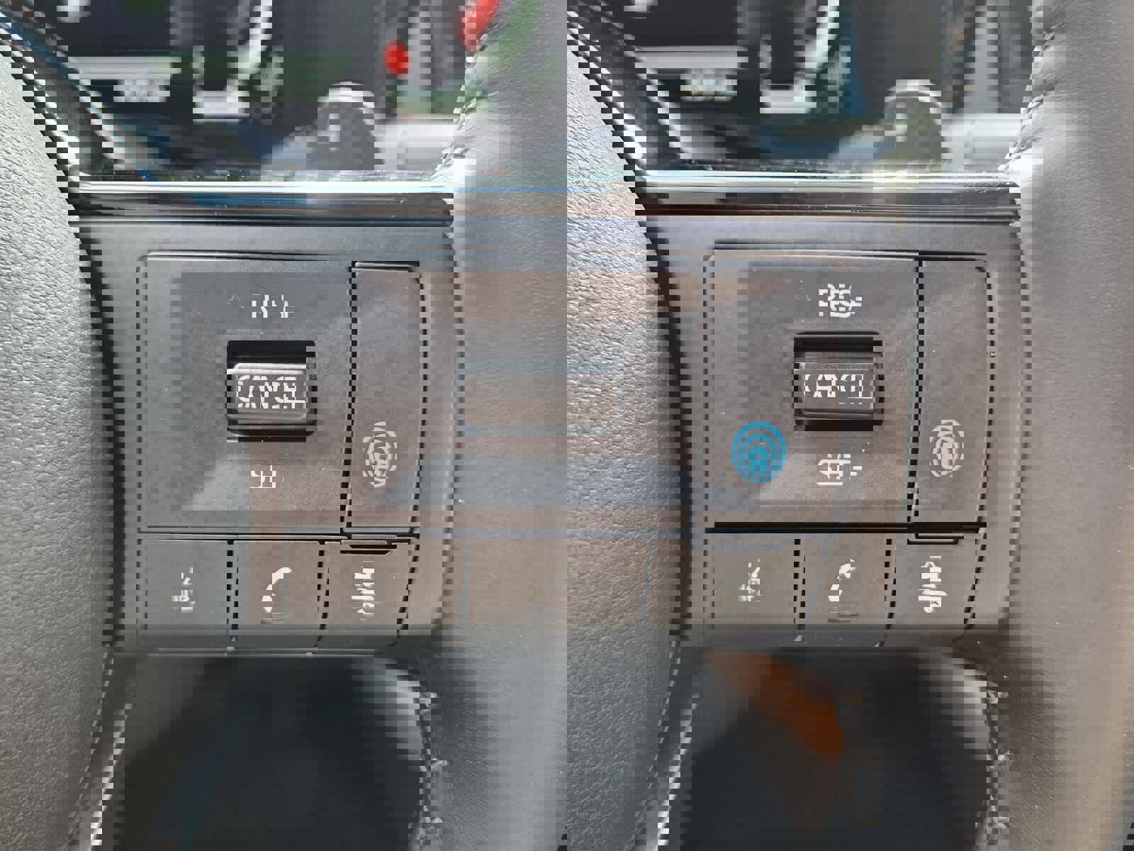 Used 2024 Nissan Pathfinder Platinum w/ Cargo Package image 13