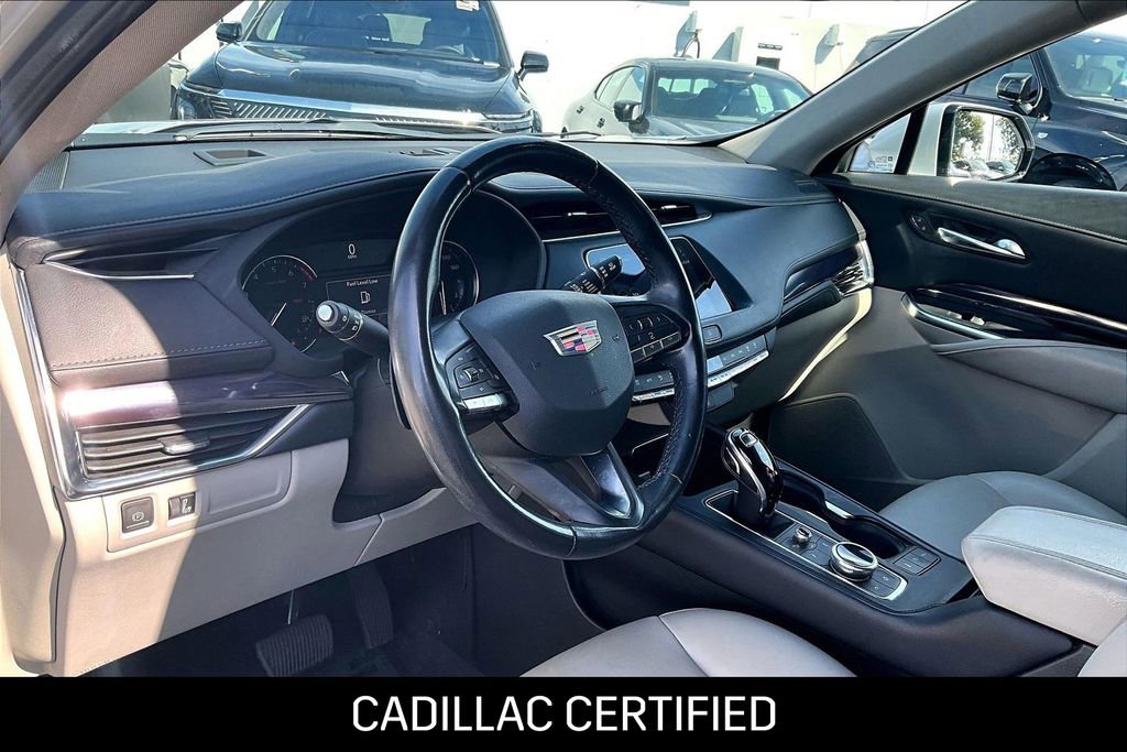 Certified 2022 Cadillac XT4 Luxury image 16
