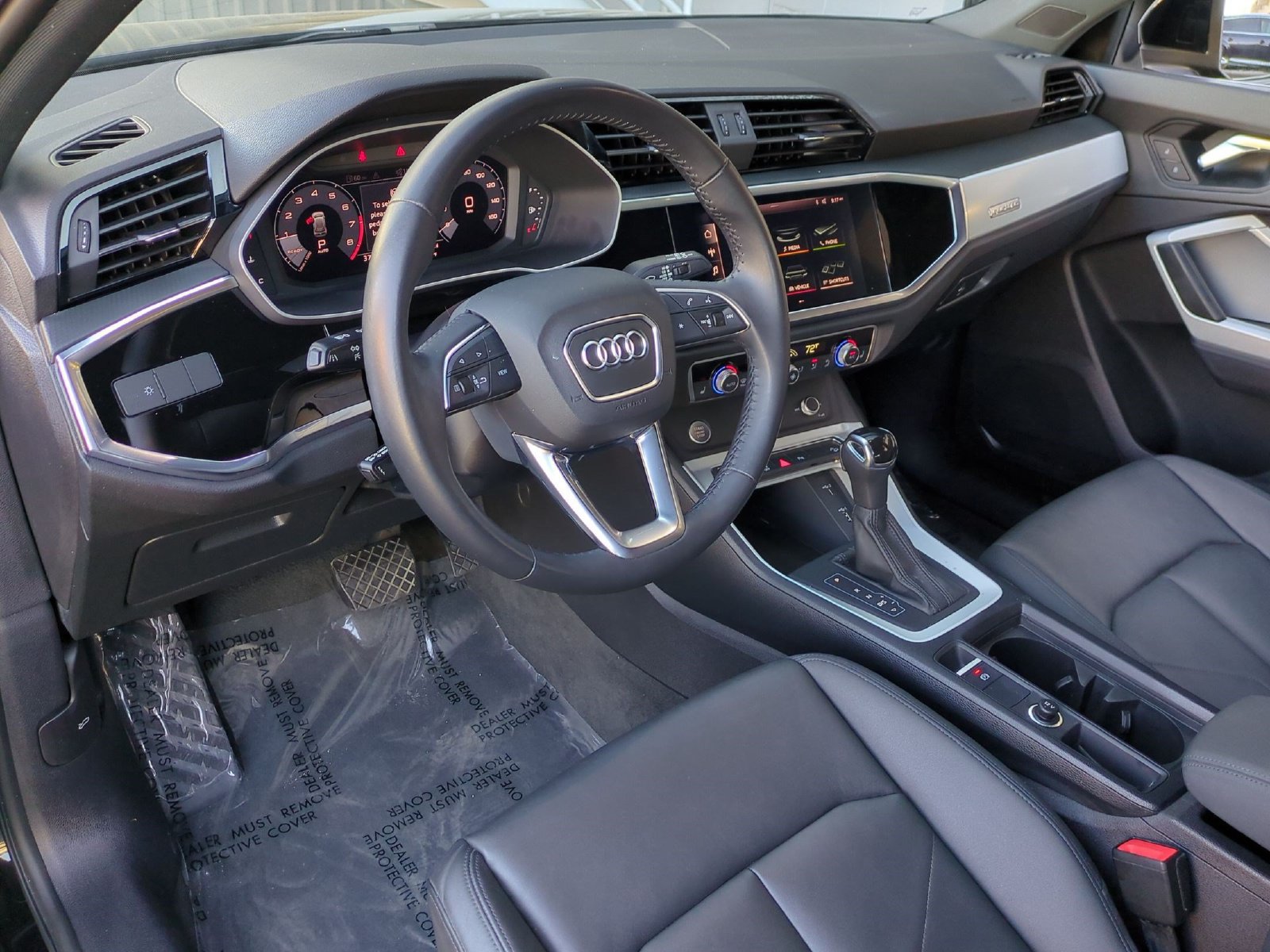 Used 2020 Audi Q3 2.0T Premium w/ Convenience Package AWD/4WD image 15